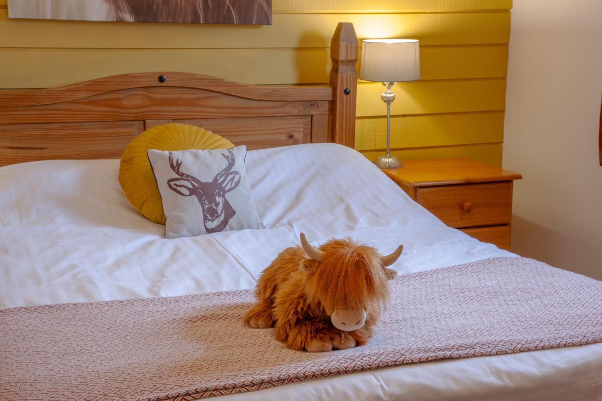 Appin Holiday Homes -Caravans, Lodges, Shepherds Hut And Train Carriage Stays Экстерьер фото