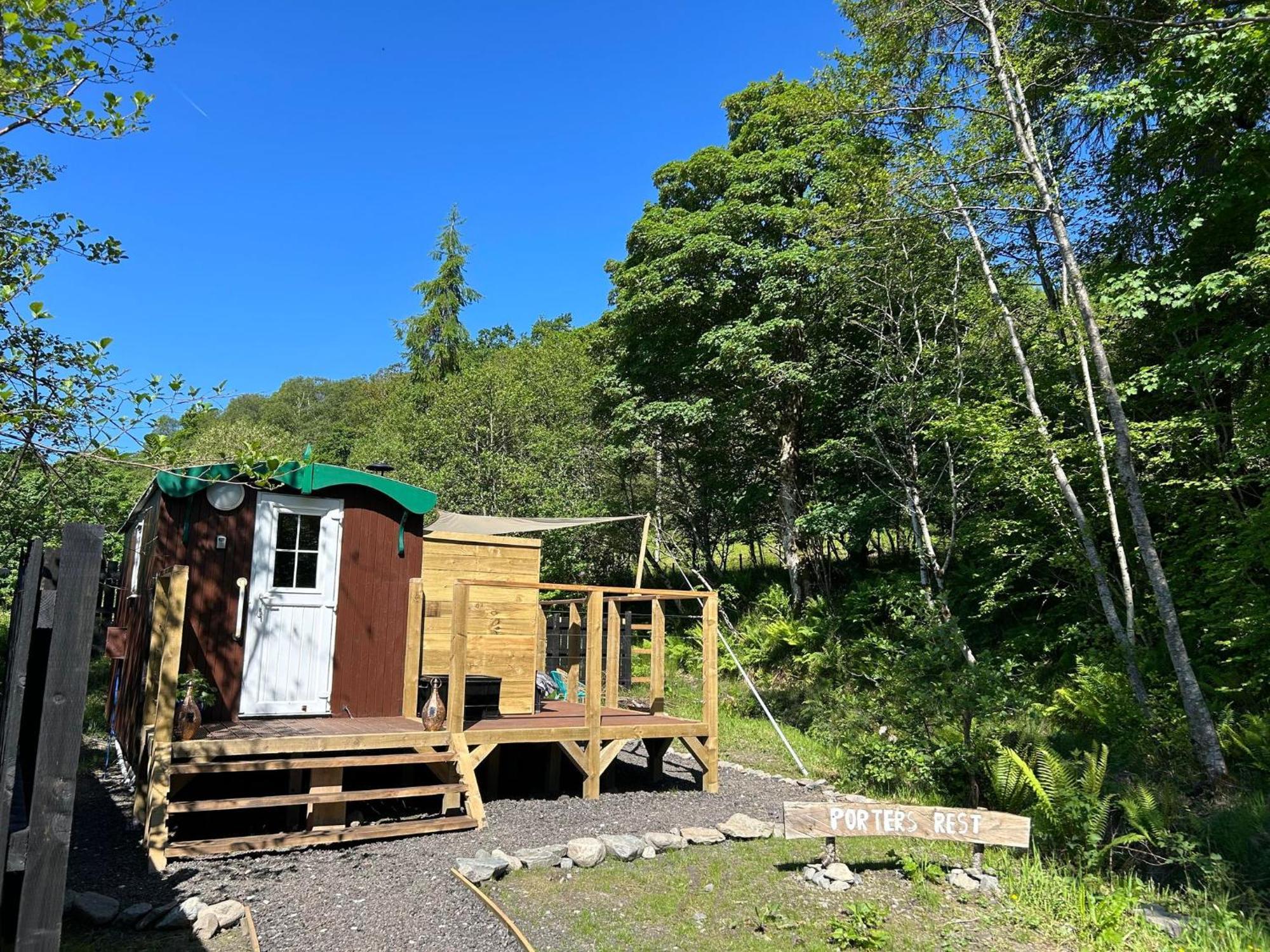 Appin Holiday Homes -Caravans, Lodges, Shepherds Hut And Train Carriage Stays Экстерьер фото