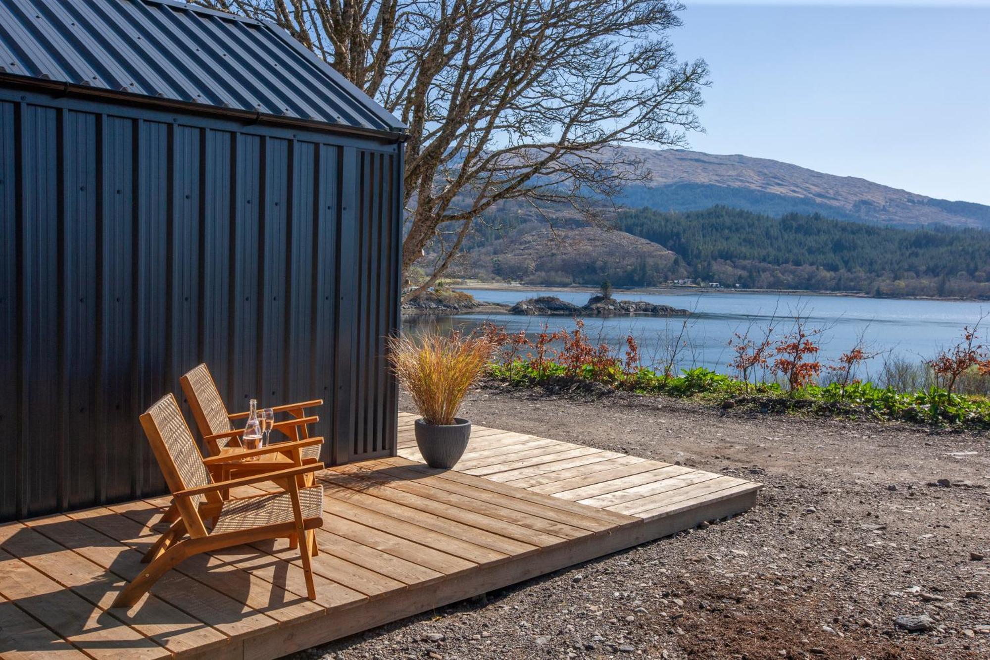 Appin Holiday Homes -Caravans, Lodges, Shepherds Hut And Train Carriage Stays Экстерьер фото