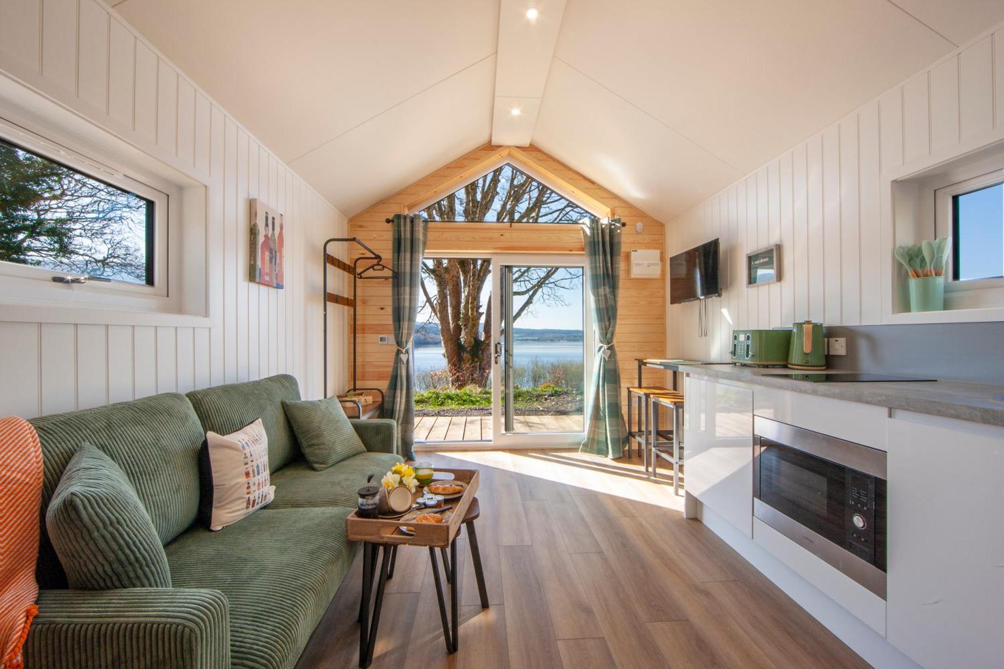 Appin Holiday Homes -Caravans, Lodges, Shepherds Hut And Train Carriage Stays Экстерьер фото