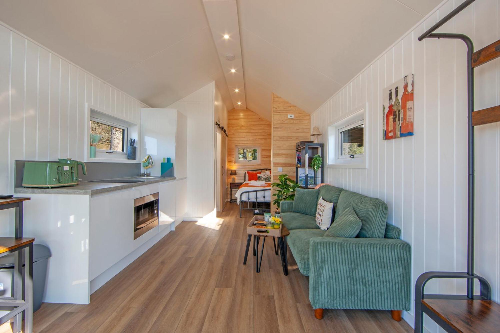 Appin Holiday Homes -Caravans, Lodges, Shepherds Hut And Train Carriage Stays Экстерьер фото